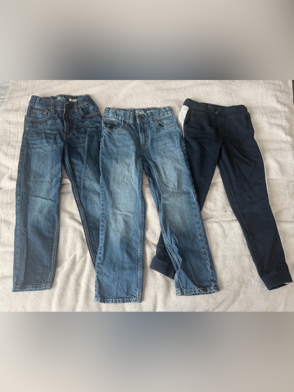 OshKosh B'gosh Kids Jeans Trio in Light Blue, Medium Blue & Navy joggers